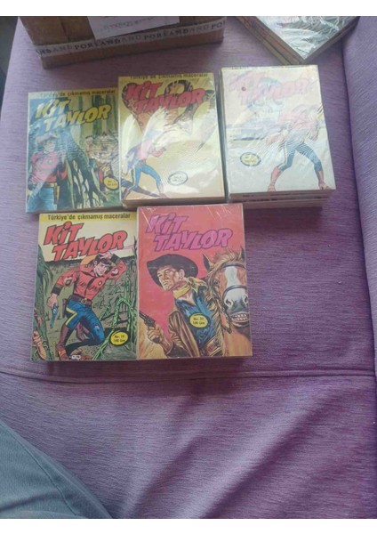 Kıt Taylor 100 Liralik Seriden 25 Adet Sıralı Yenı Kondisyonda 1 Den 23 E Sıralı ve 31-32 Nolu Cıltler Olmak Uzere 25 Adet Cılt fiyatları