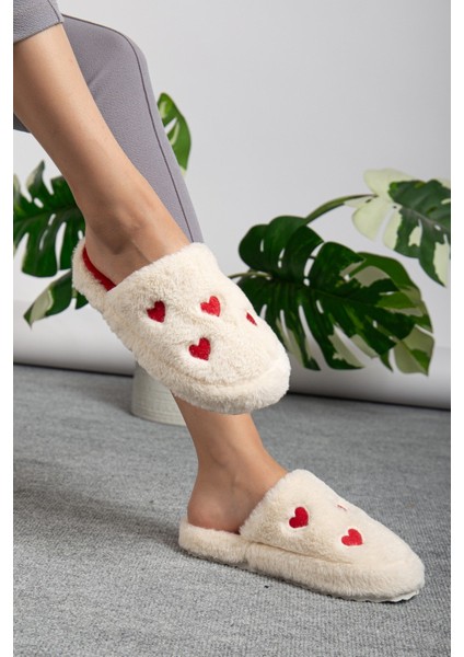 Unisex Kadın Kalp Desenli Pofuduk Çeyiz Bohça Ev Terliği Ses Yapmaz Kaymaz Taban Ev Terlik fırsatları