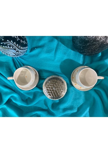 El Yapımı Papatya Desenli Seramik Çay & Kahve Seti – 2 Fincan, 2 Tabak ve Kapaklı Şekerlik – Cottagecore Tarzı El Boyaması Hediyelik Mutfak Seti - Sunum Seti - Keyif Seti - Doğum Günü Hediyesi