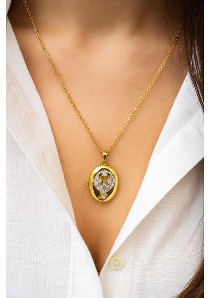 Açılır Kapaklı Gold Renk Kolye Zarif Taşlı Içine Resim Yada Sevdiğiniz Özel Eşyanızı Koyabilirsiniz