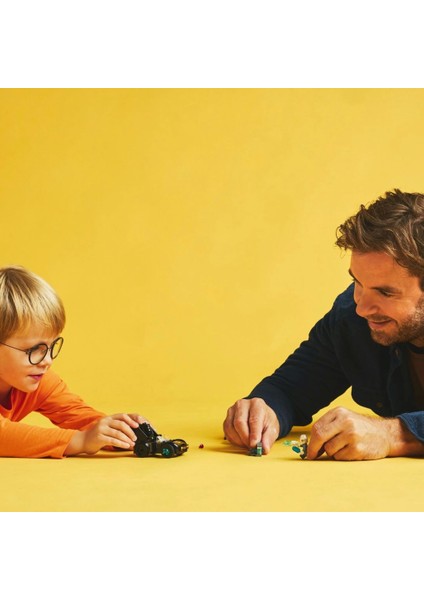 Nessiworld LEGO Dc Batman: Batman ve Batmobile, Mr. Freeze’e Karşı Araç Oyun Seti 76301 fiyatları