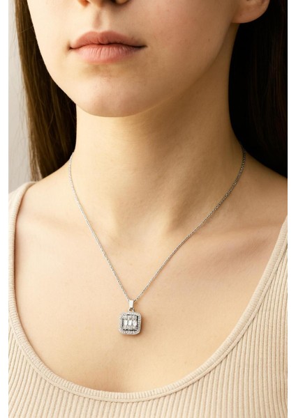 Çelik Zarif Zirkon Taşlı Kolye Çok Çok Şık Kolye Kararma Solma Yapmaz