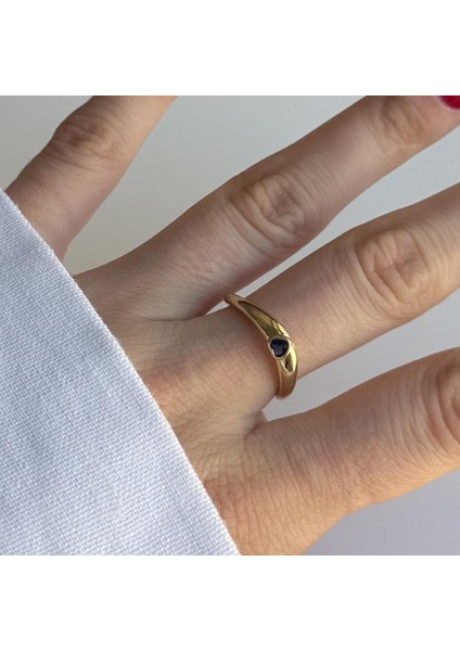 Çelik Kalpli Yüzük