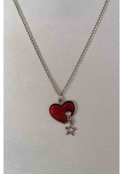 Kalpli ve Yıldızlı Zarif Kadın Kolye