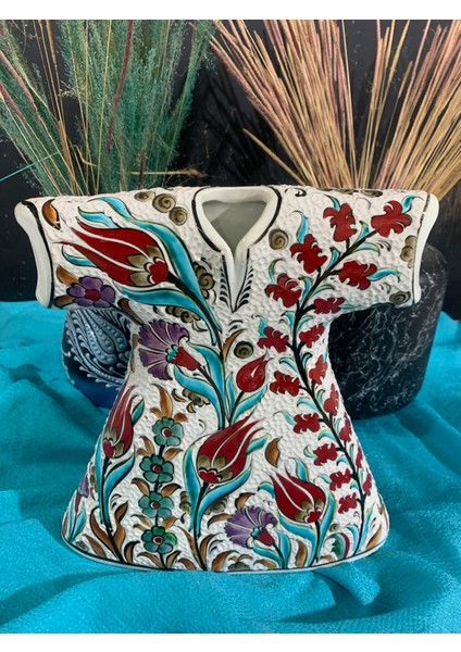 El Yapımı Çini Seramik Kaftan Biblo – Osmanlı Iznik Lale ve Çiçek Motifli Dekoratif Sanat Objesi, Geleneksel Türk El Sanatları Koleksiyonluk Hediyelik Seramik Dekor indirimleri