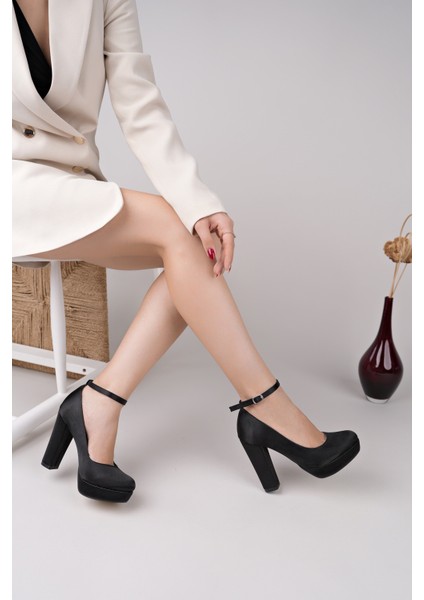 Kadın Siyah Saten Dekolte Platformlu Rahat Şık Topuklu Abiye Ayakkabı