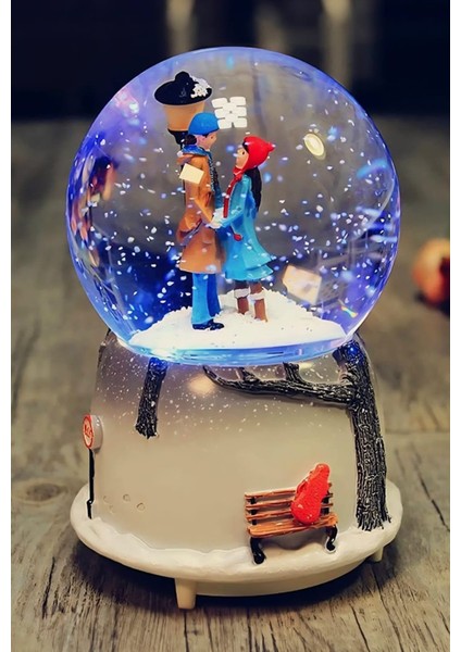 Sevgili Aşıklar Temalı Işıklı Kar Küresi