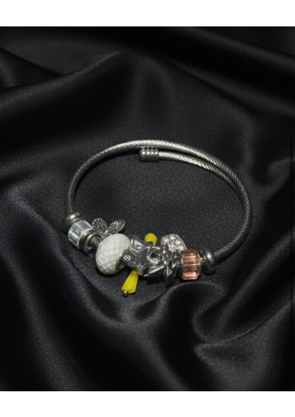 Charm Detaylı Çelik Bileklik
