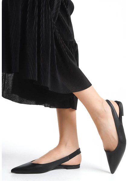 Kadın Lcy Babet – Siyah Cilt, Sivri Burun, Lastikli ve Konforlu Şık Tasarım fırsatları