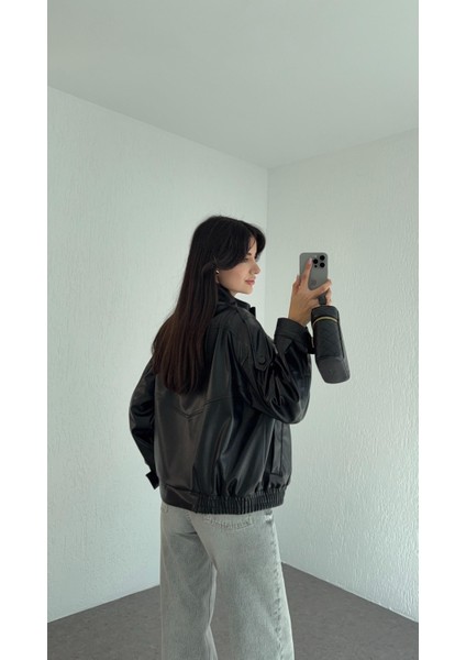 Boyun Detaylı Siyah Deri Ceket fiyatları