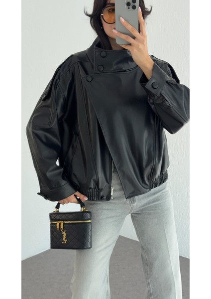 Boyun Detaylı Siyah Deri Ceket fırsatları