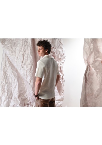 Gabardin V-Yaka Detaylı Erkek Waffle T-Shirt fırsatları