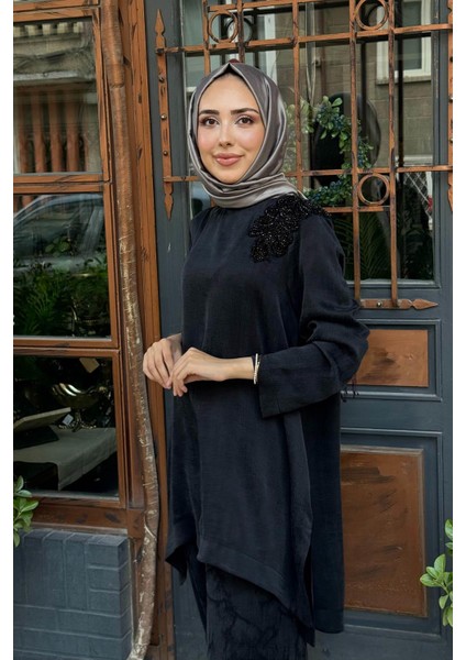 Nurcan Çetin Pantolonlu Takım 25531 Siyah modelleri