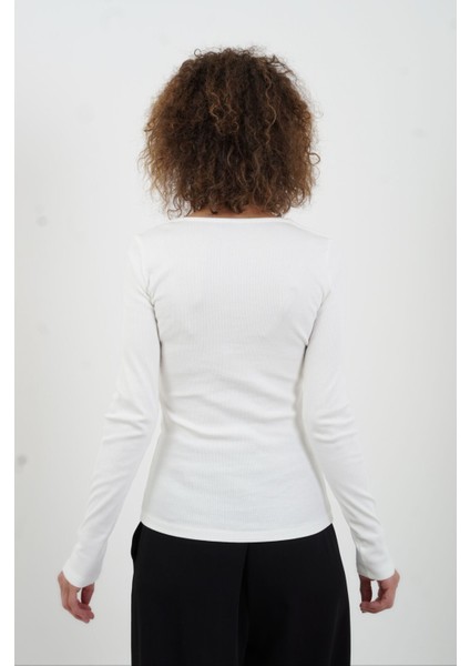 Ekru Uzun Kol Damla Yaka Bluz fırsatları