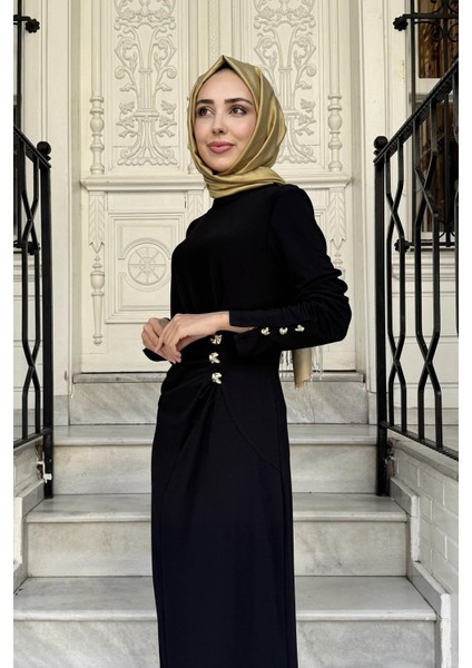 Metal Aksesuarlı Drapeli Krep Elbise 10002521311023 Siyah modelleri