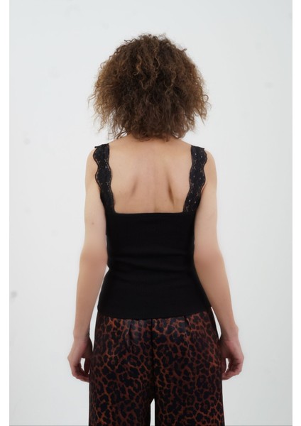 Siyah Dantelli Atlet modelleri