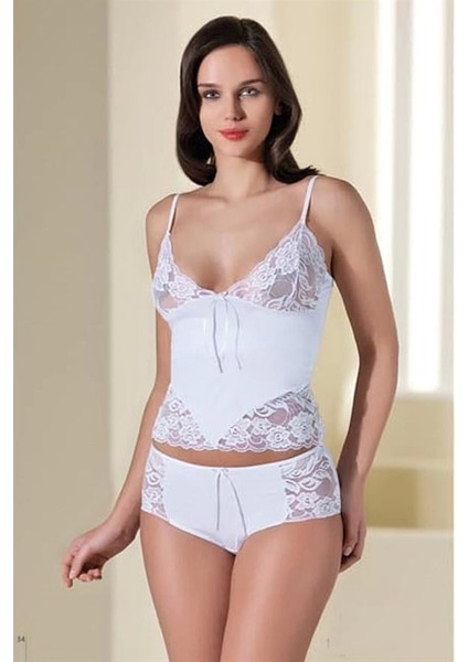 Beyaz Dantelli Iç Çamaşırı Takımı