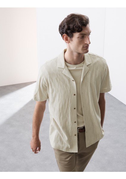 Saf Pamuklu Dokulu Gömlek