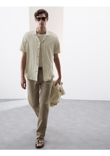 Saf Pamuklu Dokulu Gömlek