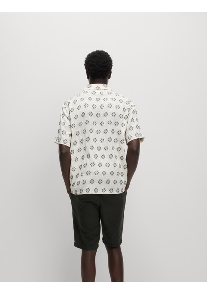 Saf Pamuklu Geometrik Desenli Gömlek