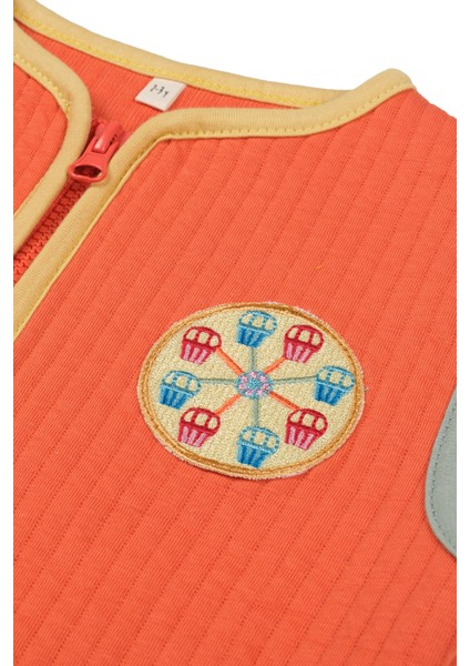 Kontrast Biyeli Kapitone Yelek fiyatları