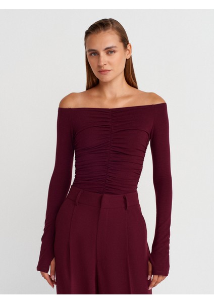 32089 Omuzları Açık Büzgülü Top-Bordo