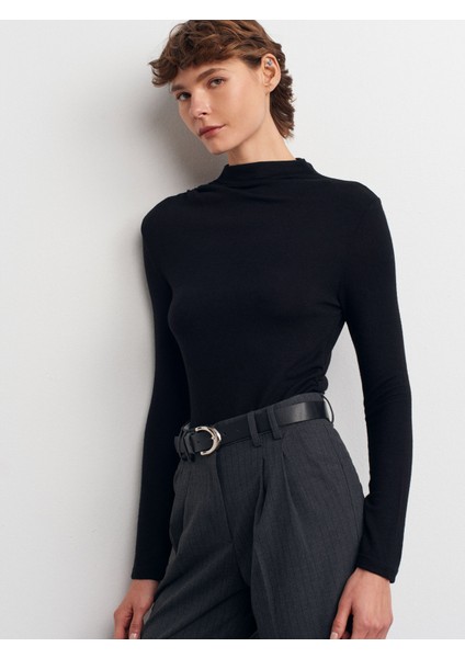 32139 Büzgülü Uzun Kollu Top-Siyah