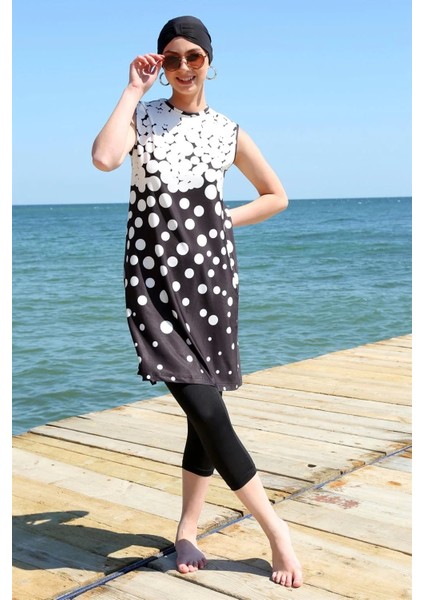 Moda Sıfır Kol Puanlı Yarım Tesettür Mayo Siyah Peyaz Puantiye