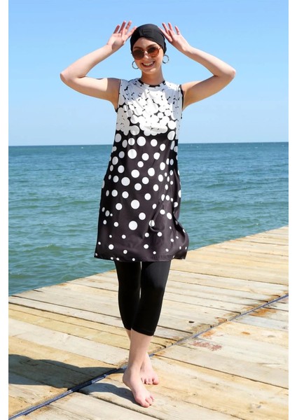 Moda Sıfır Kol Puanlı Yarım Tesettür Mayo Siyah Peyaz Puantiye modelleri