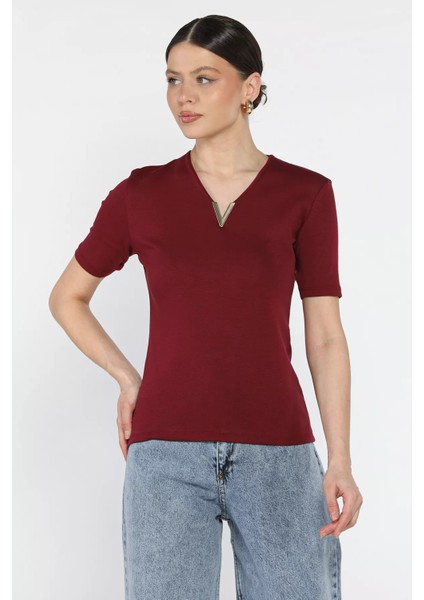 Kadın V Yaka Gold Toka Detaylı Likralı Bluz P-00016688 fiyatları