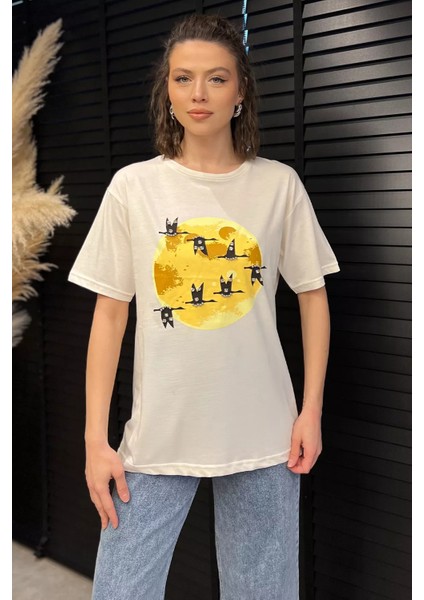 Bisiklet Yaka Taş Işlemeli Baskılı Kadın Tişört P-00016724