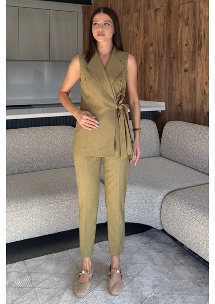 Kadın Broş Detaylı Bel Lastikli Yelek Pantolon Ikili Takım P-00014919
