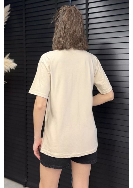 Bisiklet Yaka Taş Işlemeli Baskılı Kadın Tişört P-00016724 modelleri