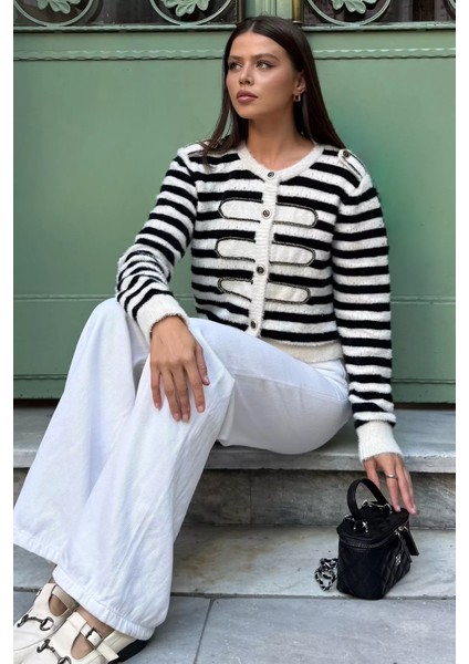 Çizgili Yumoş Triko Hırka P-00018212