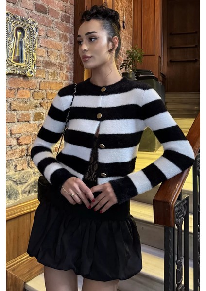 Kadın Renk Bloklu Yumoş Triko Ceket (S-M-L Beden Uyumludur.) P-00018069