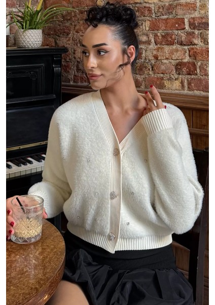 Kadın Taşlı Yumoş Triko Ceket (S-M-L-Xl Beden Uyumludur.) P-00018052 fiyatları