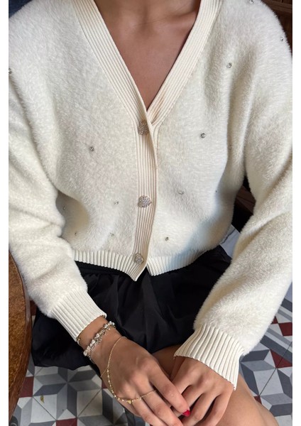 Kadın Taşlı Yumoş Triko Ceket (S-M-L-Xl Beden Uyumludur.) P-00018052 fırsatları