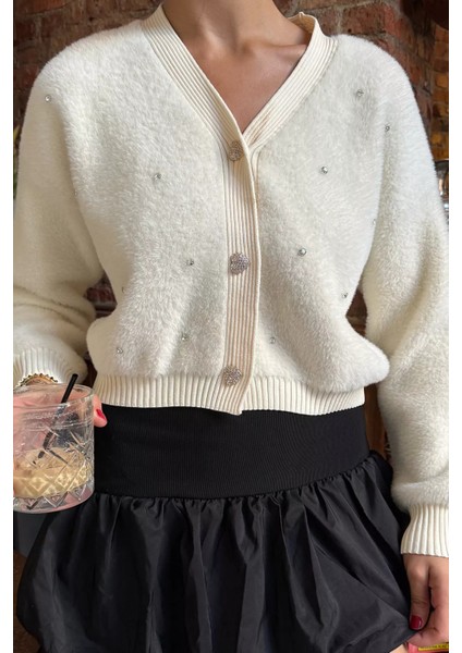 Kadın Taşlı Yumoş Triko Ceket (S-M-L-Xl Beden Uyumludur.) P-00018052 indirimleri