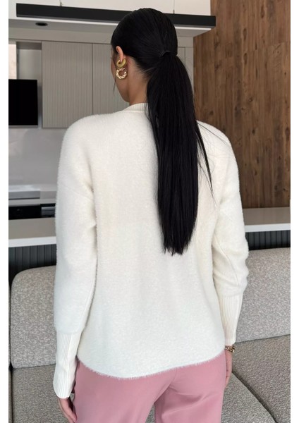 Kadın Pul Işlemeli Yumoş Iplik Triko Ceket (S-M-L-Xl Uyumludur) P-00018068 indirimleri