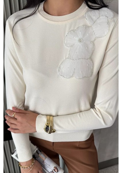 Kadın Bisiklet Yaka Çiçek Figürlü Triko Bluz P-00018056 modelleri