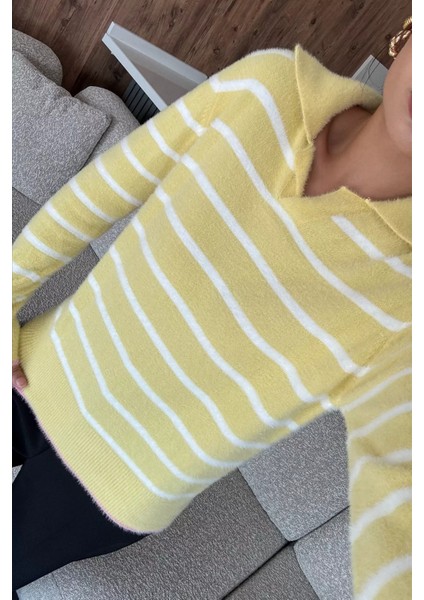 Kadın Polo Yaka Çizgi Desenli Sakallı Triko Kazak (S-M-L-Xl Beden Uyumludur.) P-00018051 modelleri