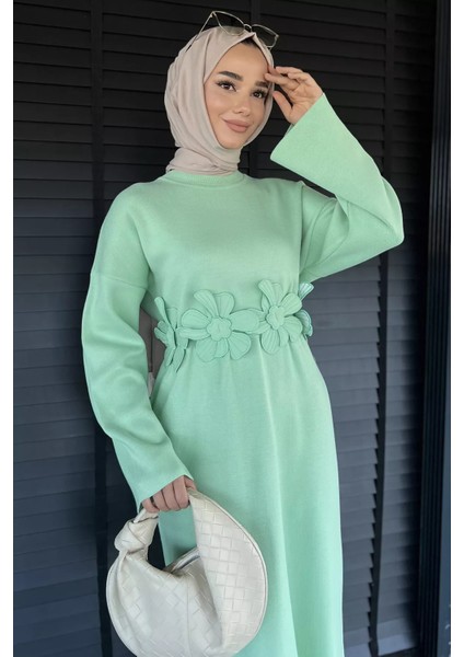 Bisiklet Yaka Çiçek Figürlü Tesettür Triko Elbise P-00018363 modelleri