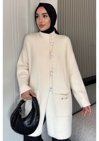 Çift Cepli Taşlı Düğmeli Tesettür Yumoş Triko Ceket (S-M-L-Xl Beden Uyumludur.) P-00018073