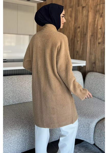 Çift Cepli Taşlı Düğmeli Tesettür Yumoş Triko Ceket (S-M-L-Xl Beden Uyumludur.) P-00018073 indirimleri