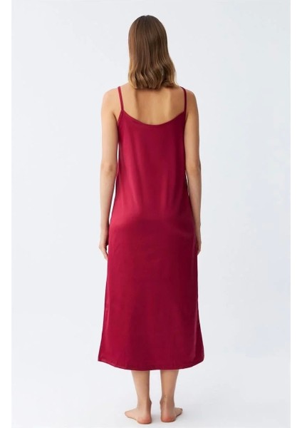 Moda Yırtmaçlı Uzun Saten Gecelik Bordo