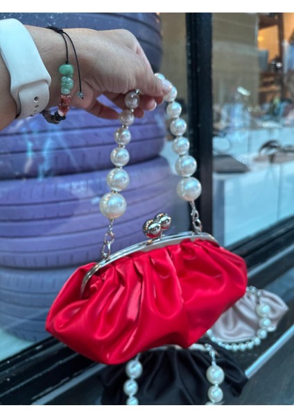 Kırmızı Saten Çanta modelleri