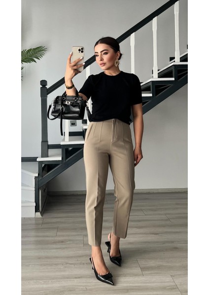 Siyah Bisiklet Yaka Kısa Kol Triko Bluz fırsatları