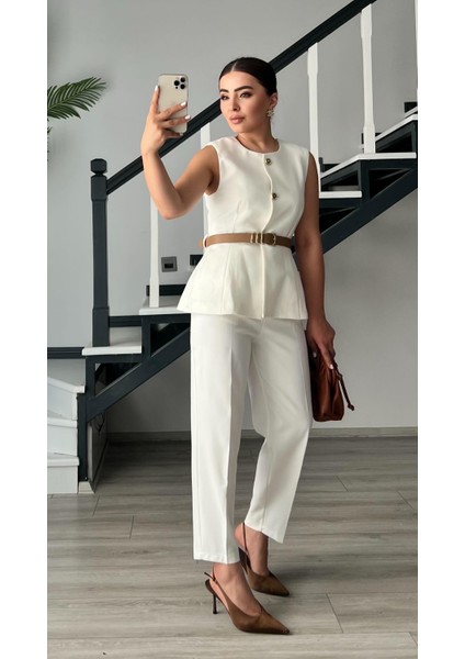 Beyaz Kemerli Duble Crep Pantolon fırsatları