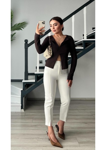 Beyaz Paça Yırtmaçlı Likralı Kumaş Pantolon