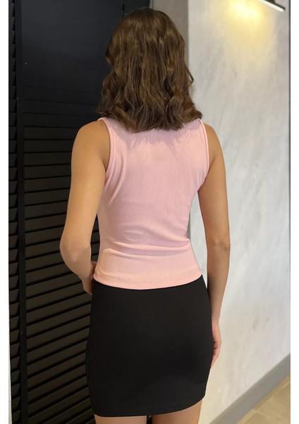 Yan Büzgülü Düğme Detaylı Sıfır Kol Bluz P-00017990 modelleri